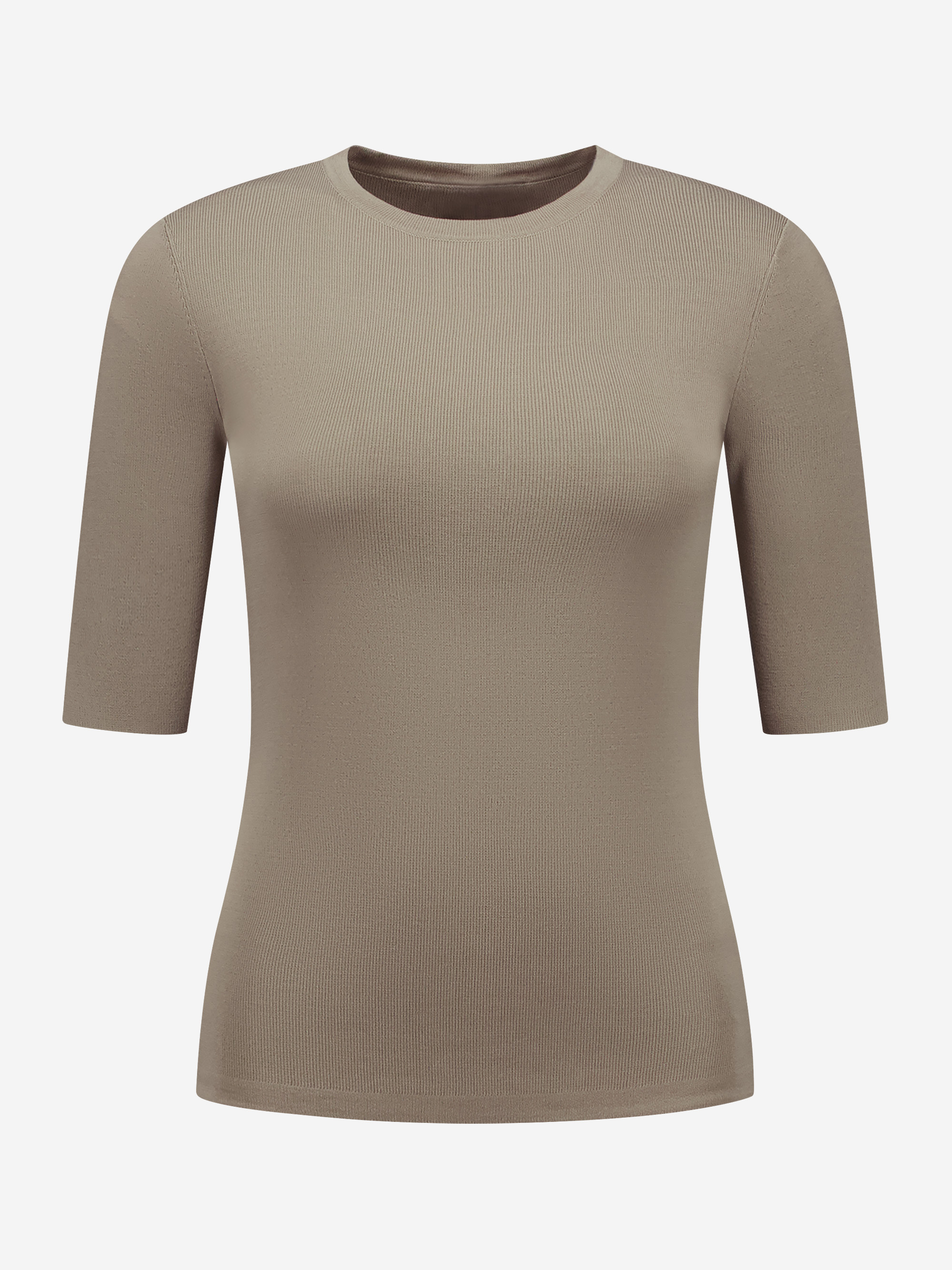 Fitted top with three-quarter sleeves