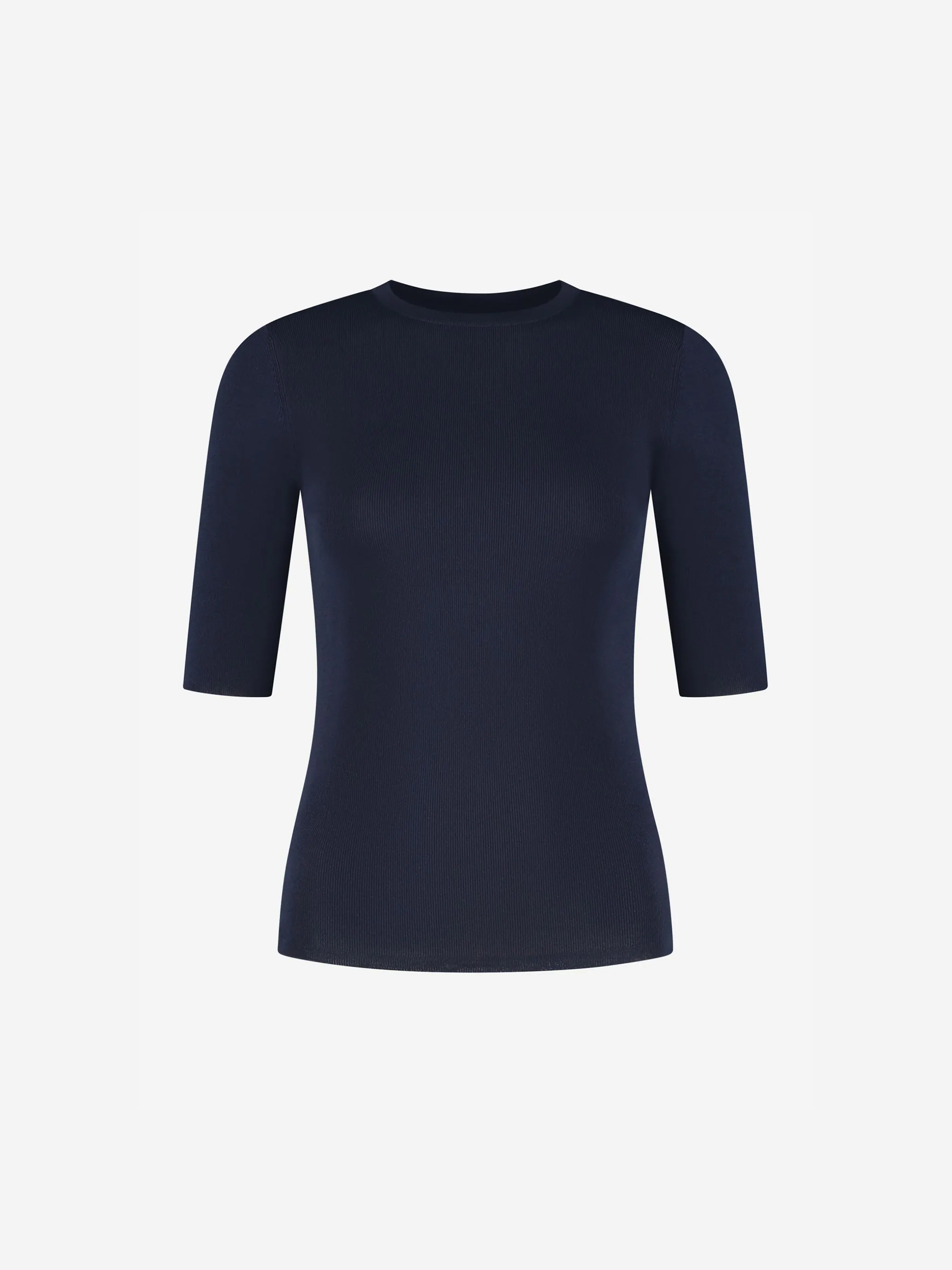 Fitted top with three-quarter sleeves