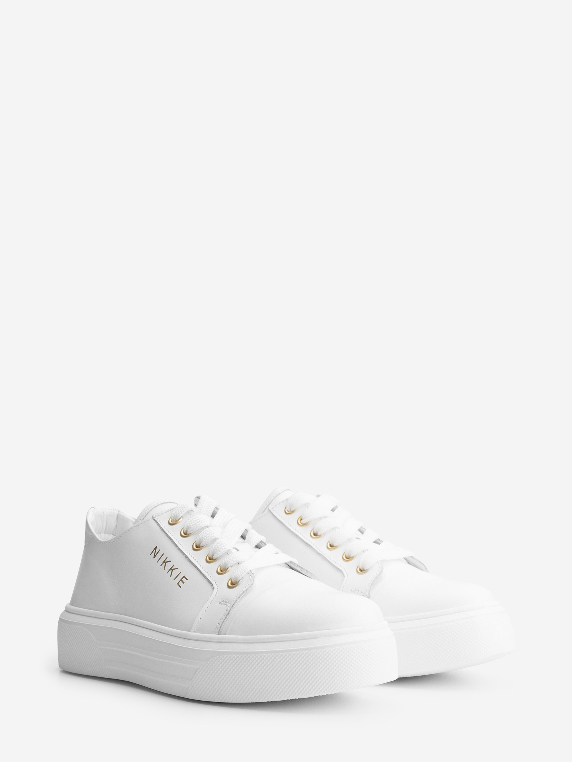 Low sneakers