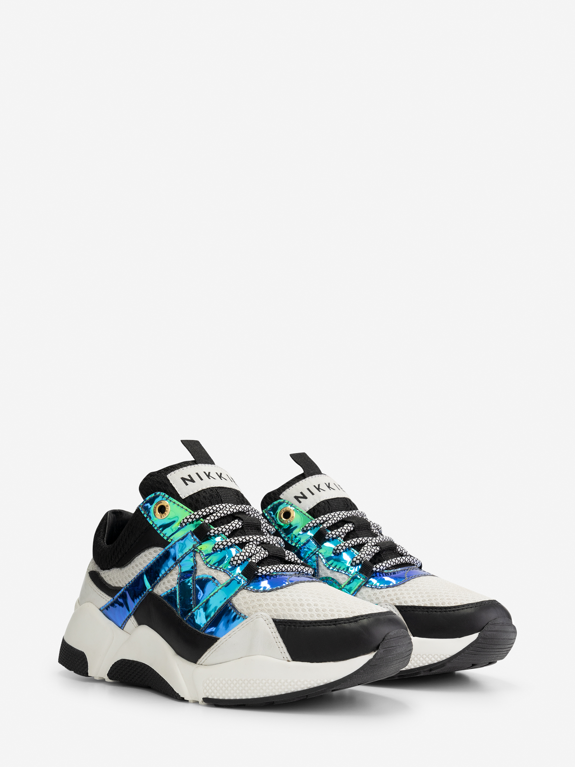 Low sneakers