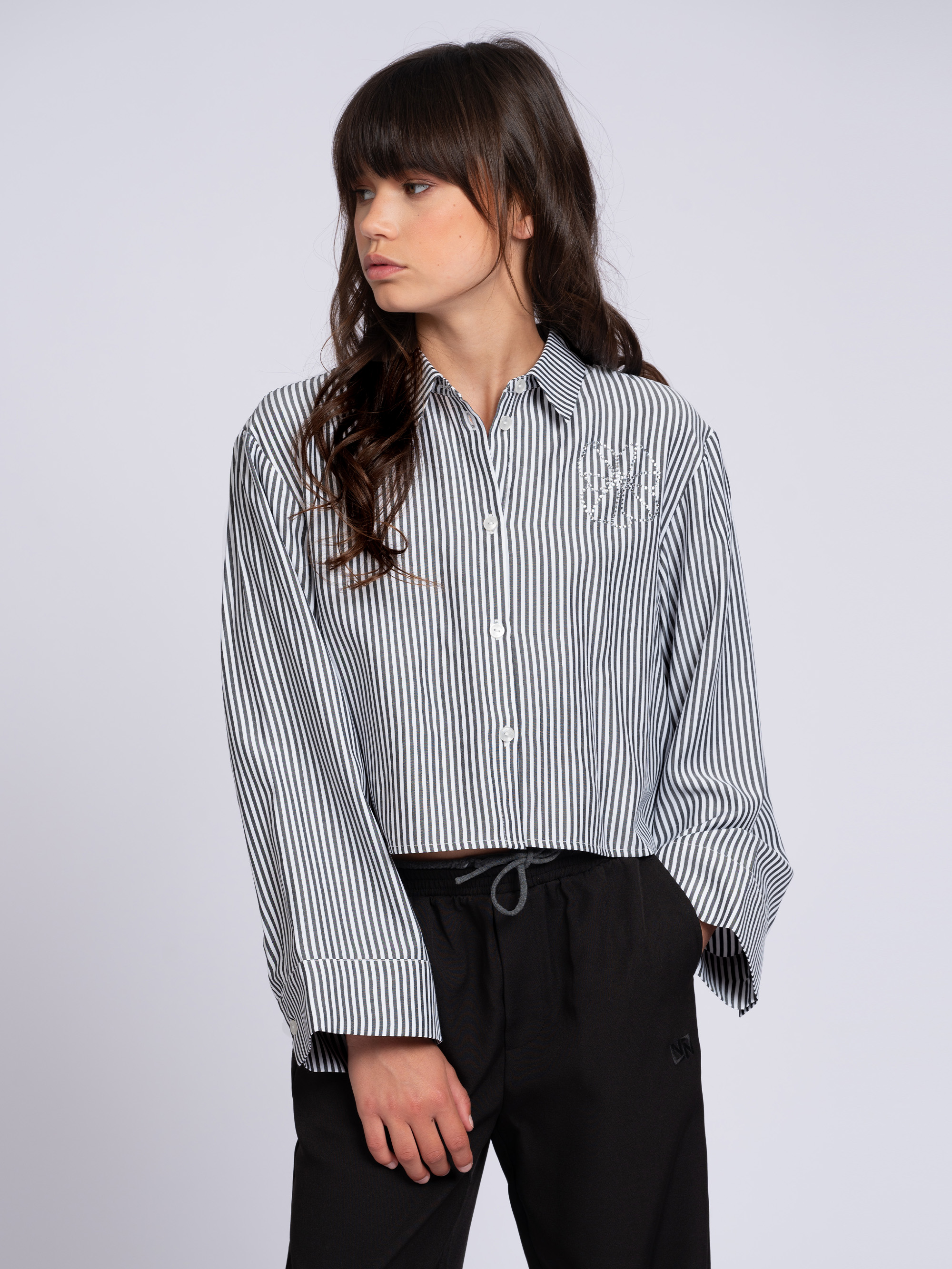 Cropped blouse met wijde mouwen en strass details
