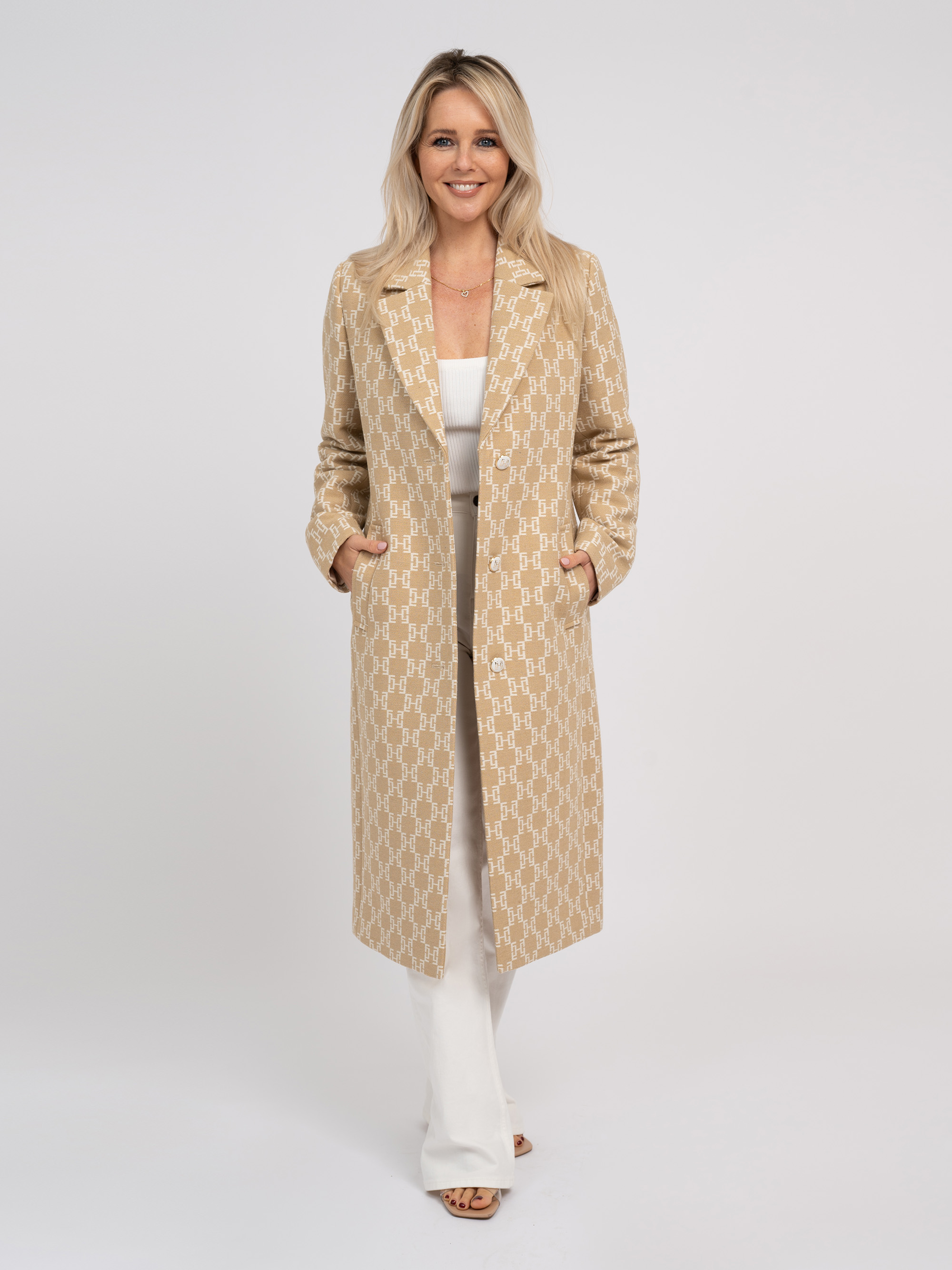 Coat with FH jacquard