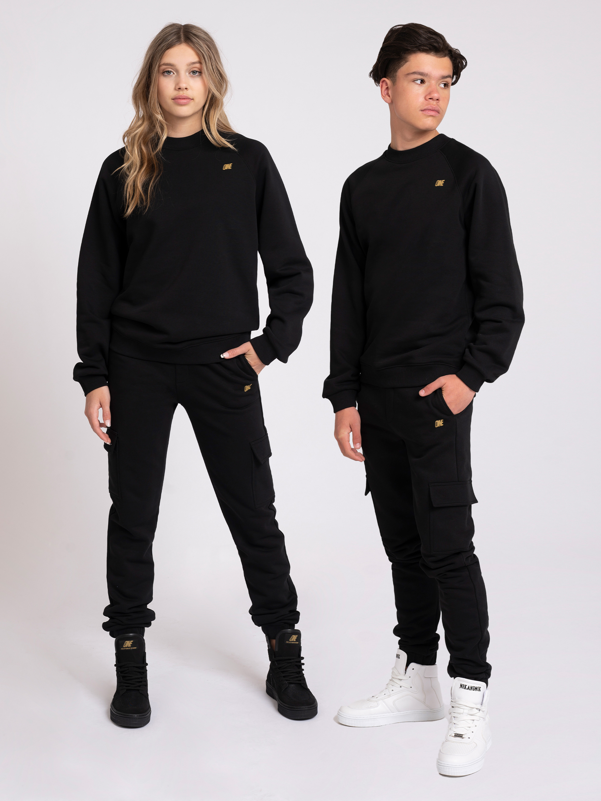 ONE sweatpants with mid rise