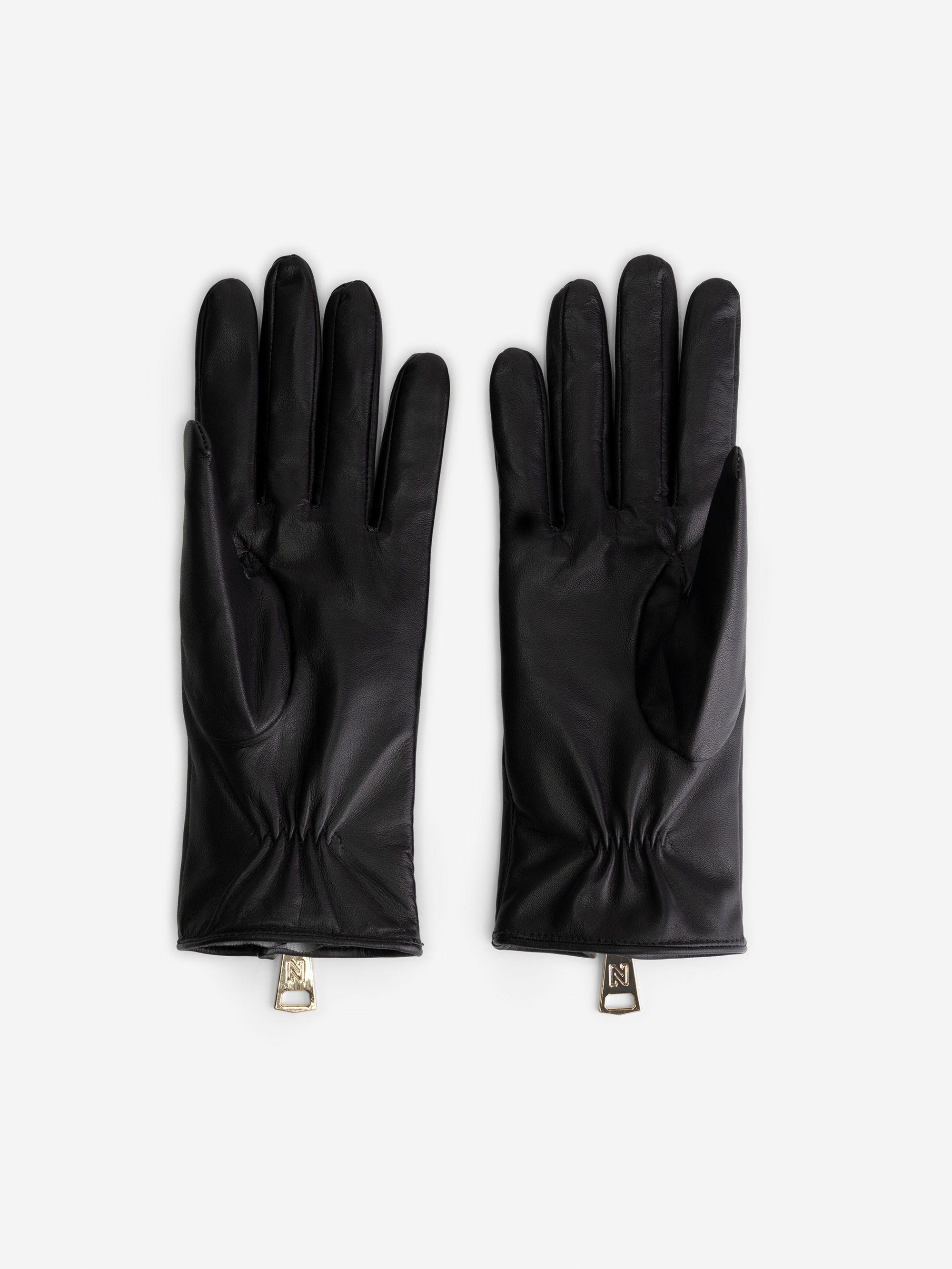 NIKKIE Gloves