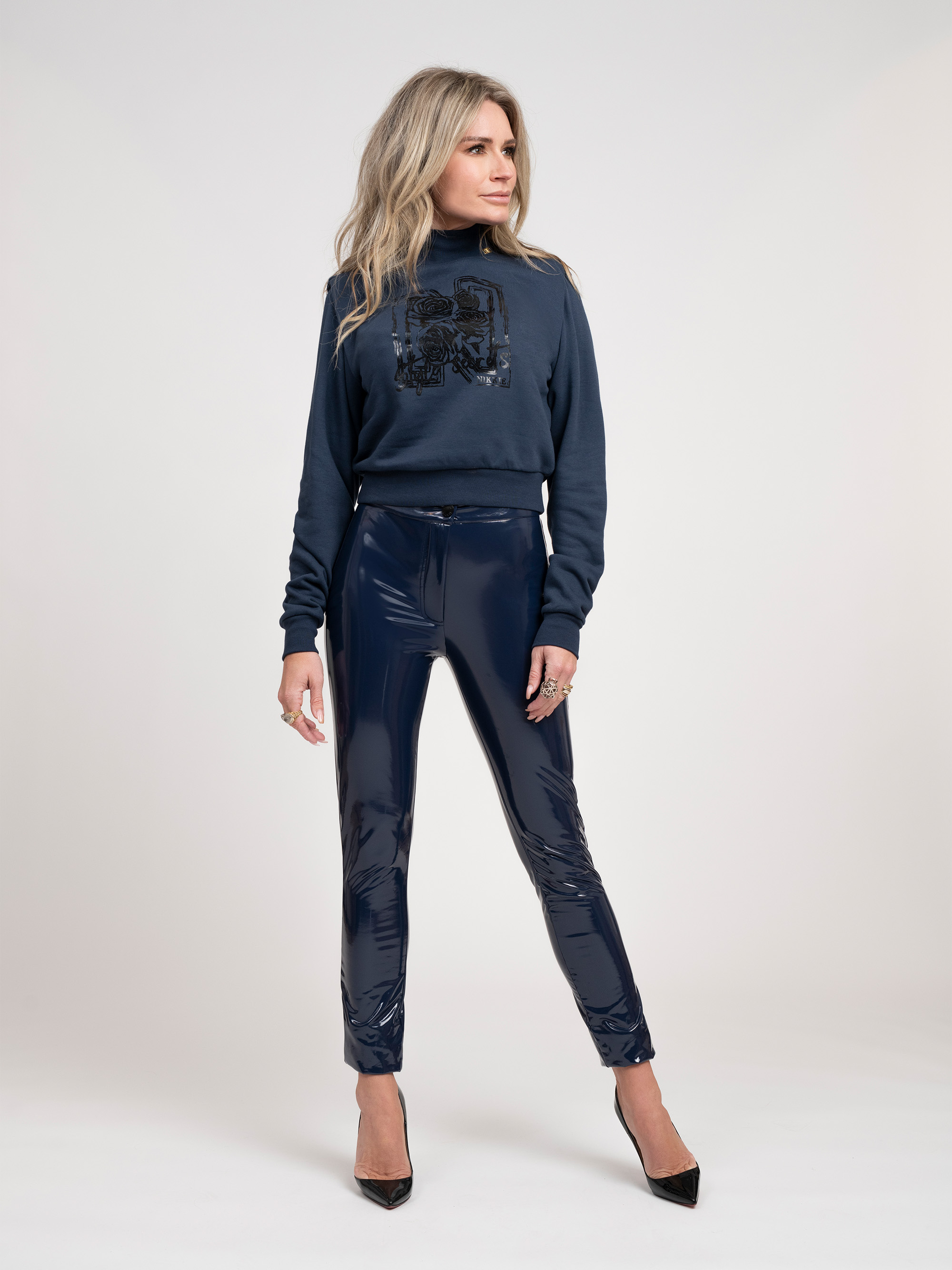Sweater with artwork