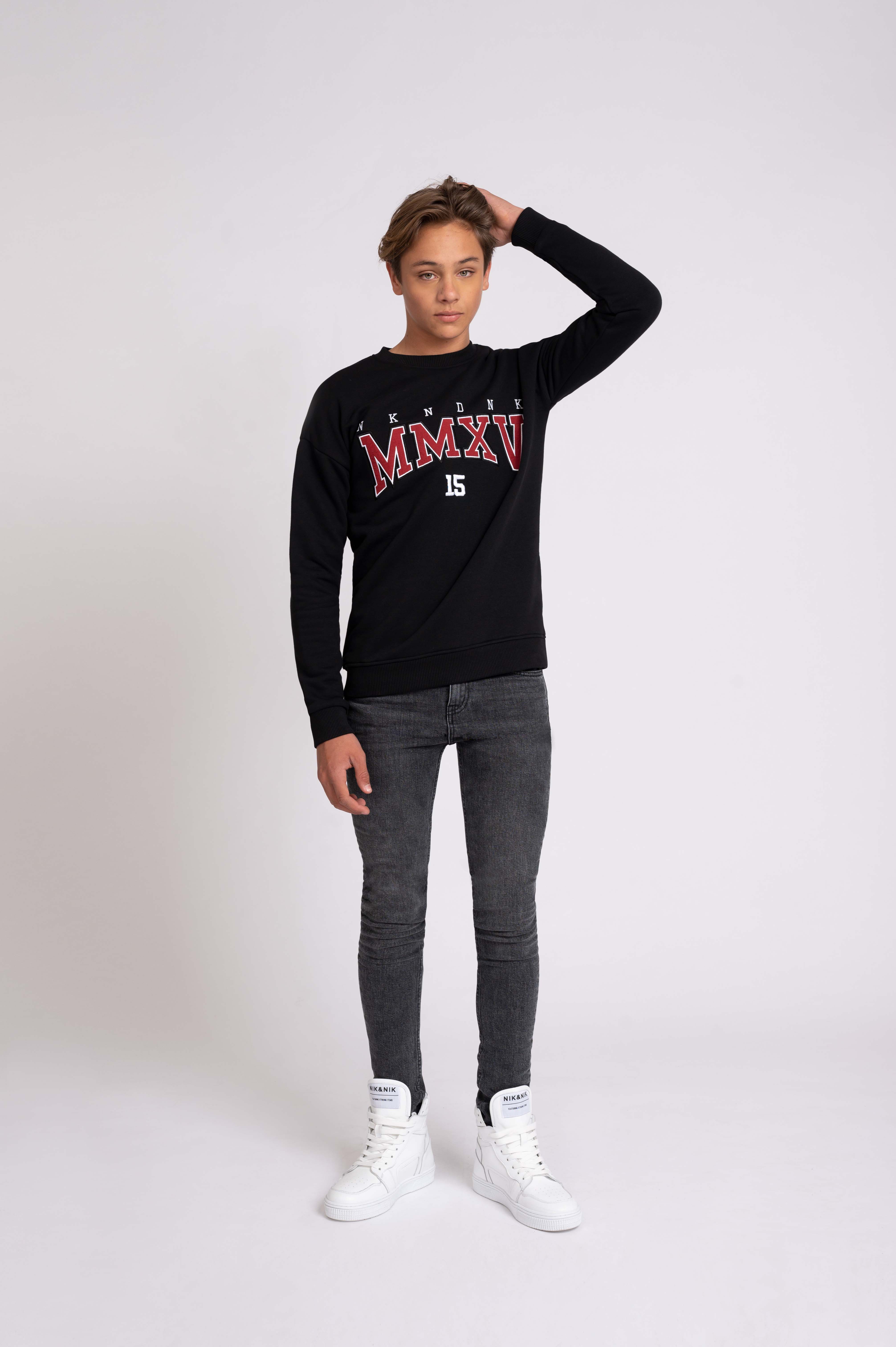 Skinny denim jeans