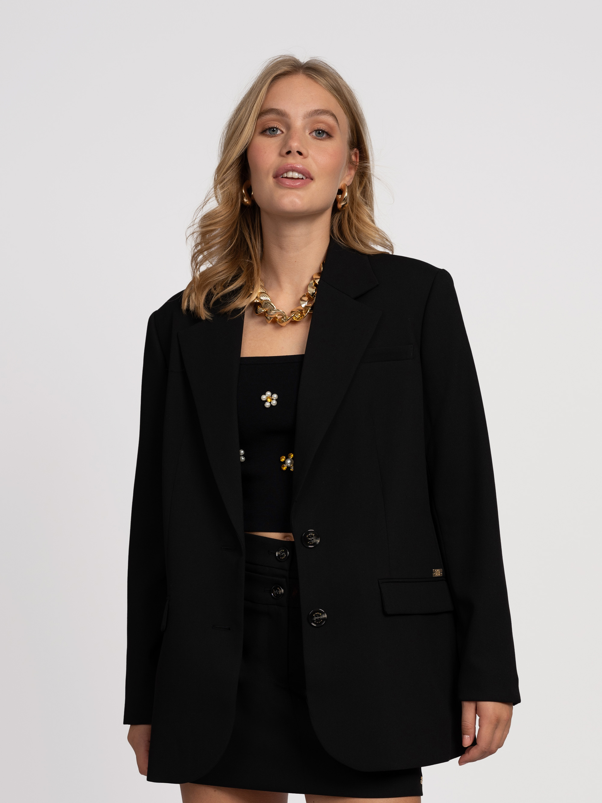 Loose-fitting blazer