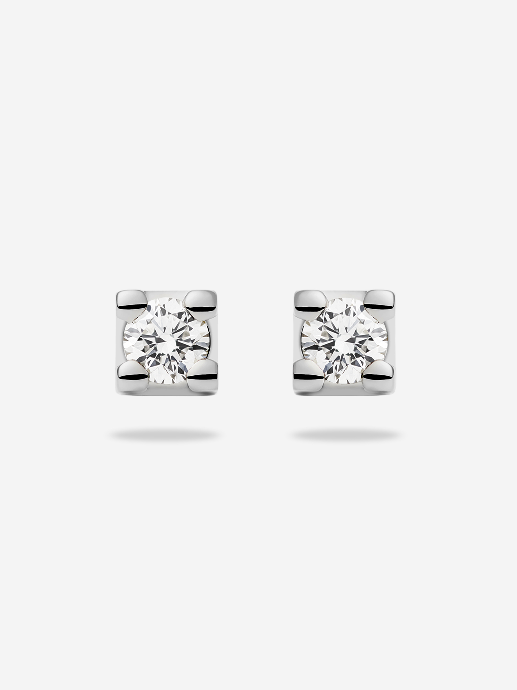 Diamond Stud Earrings (0.20crt)