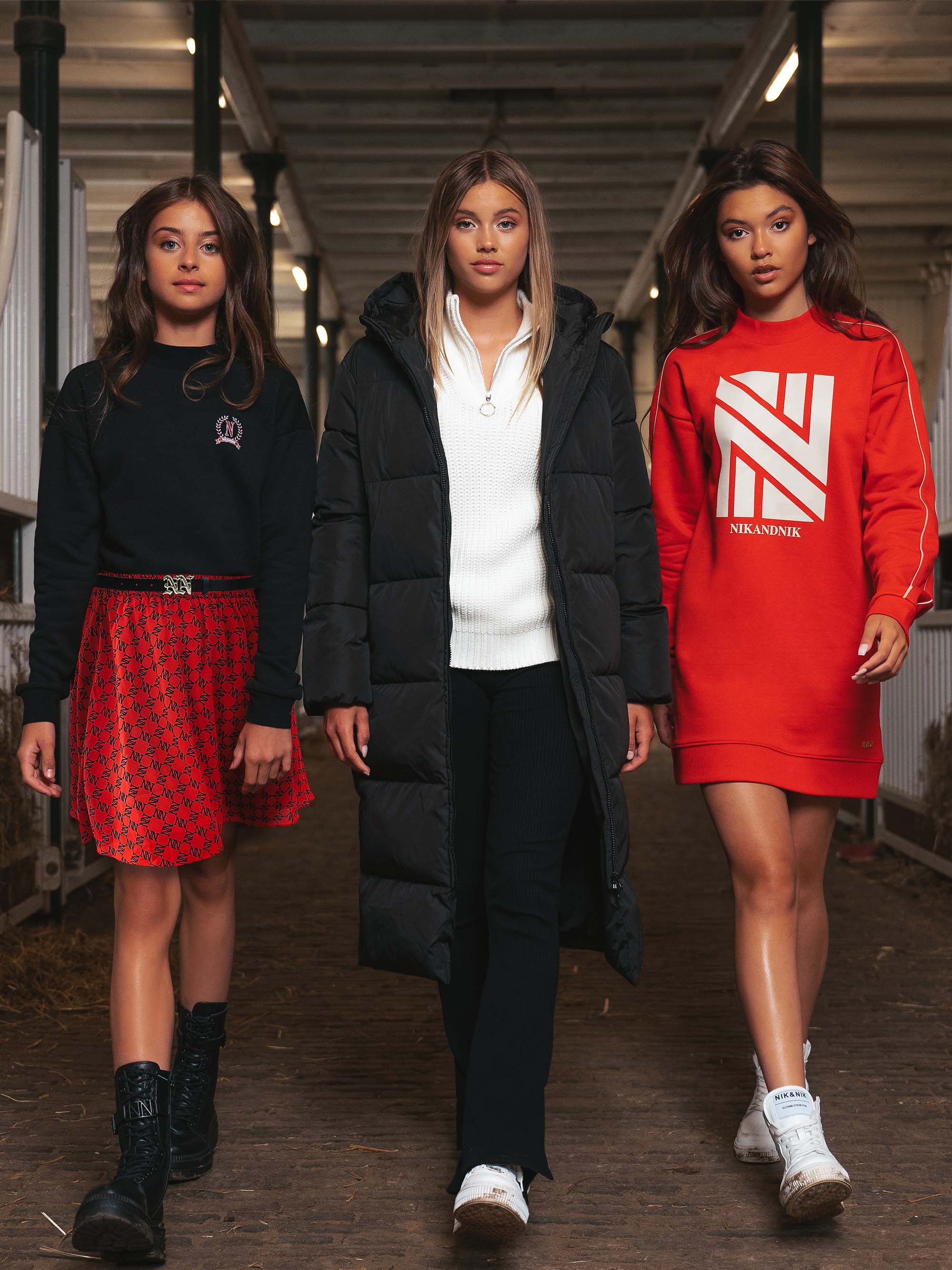 Loose fit Sweater with logo 