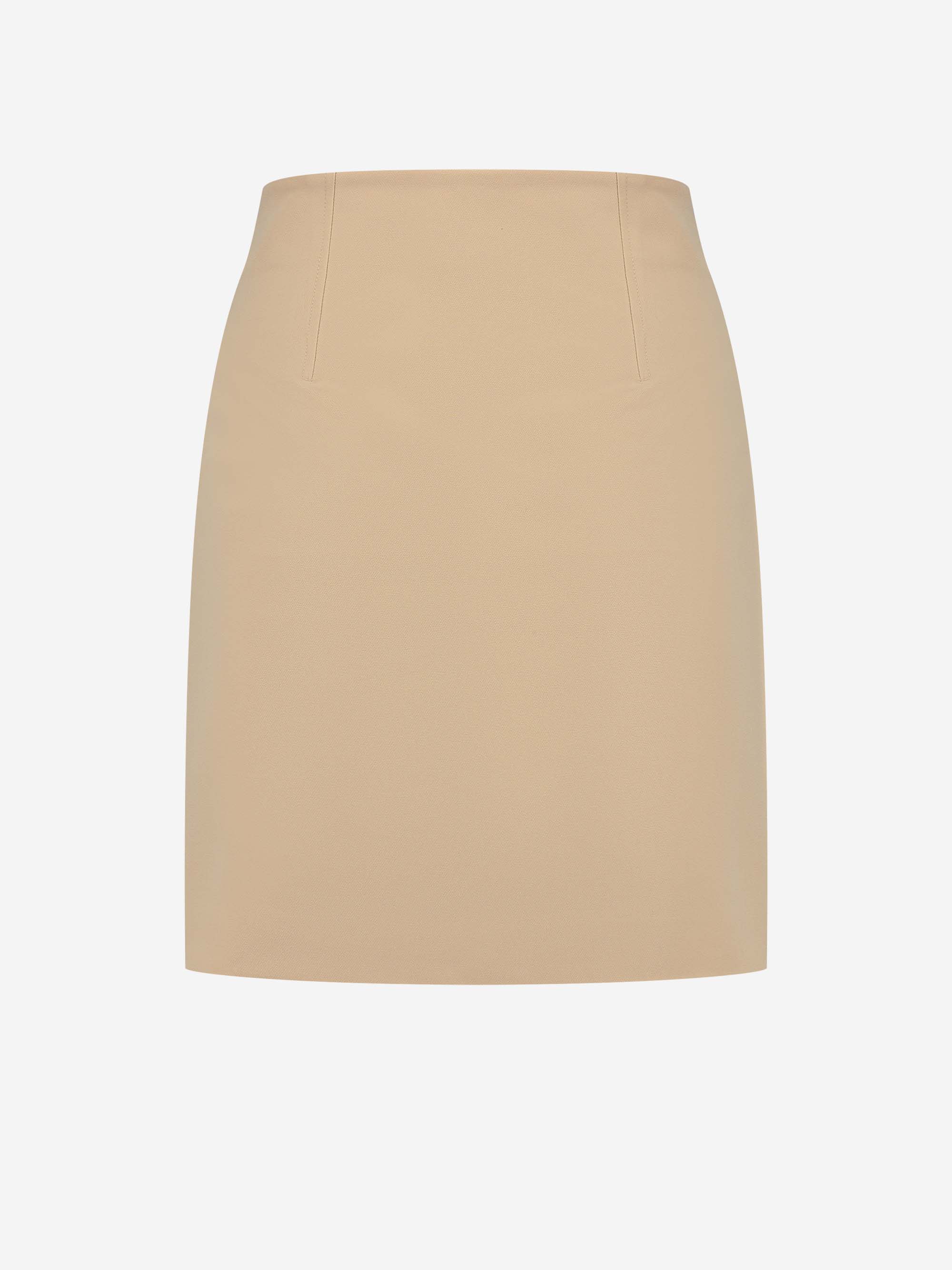 Asymmetric skirt