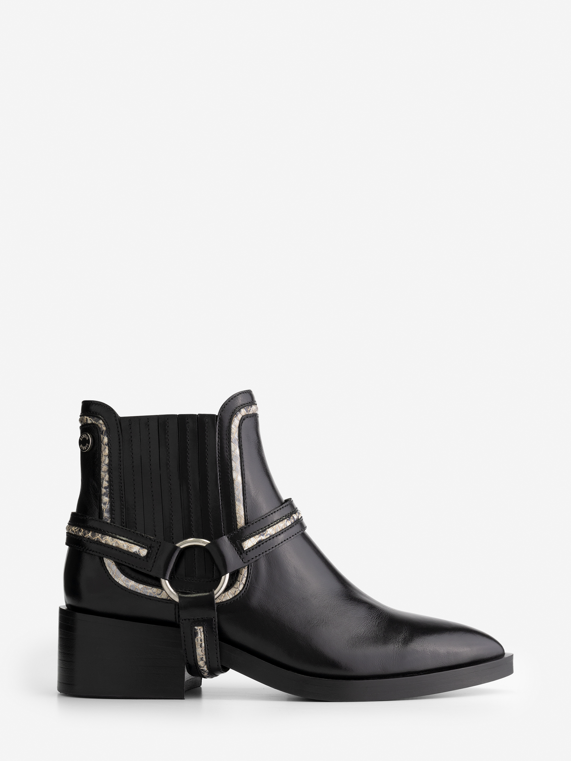 Ankle boots with buckle