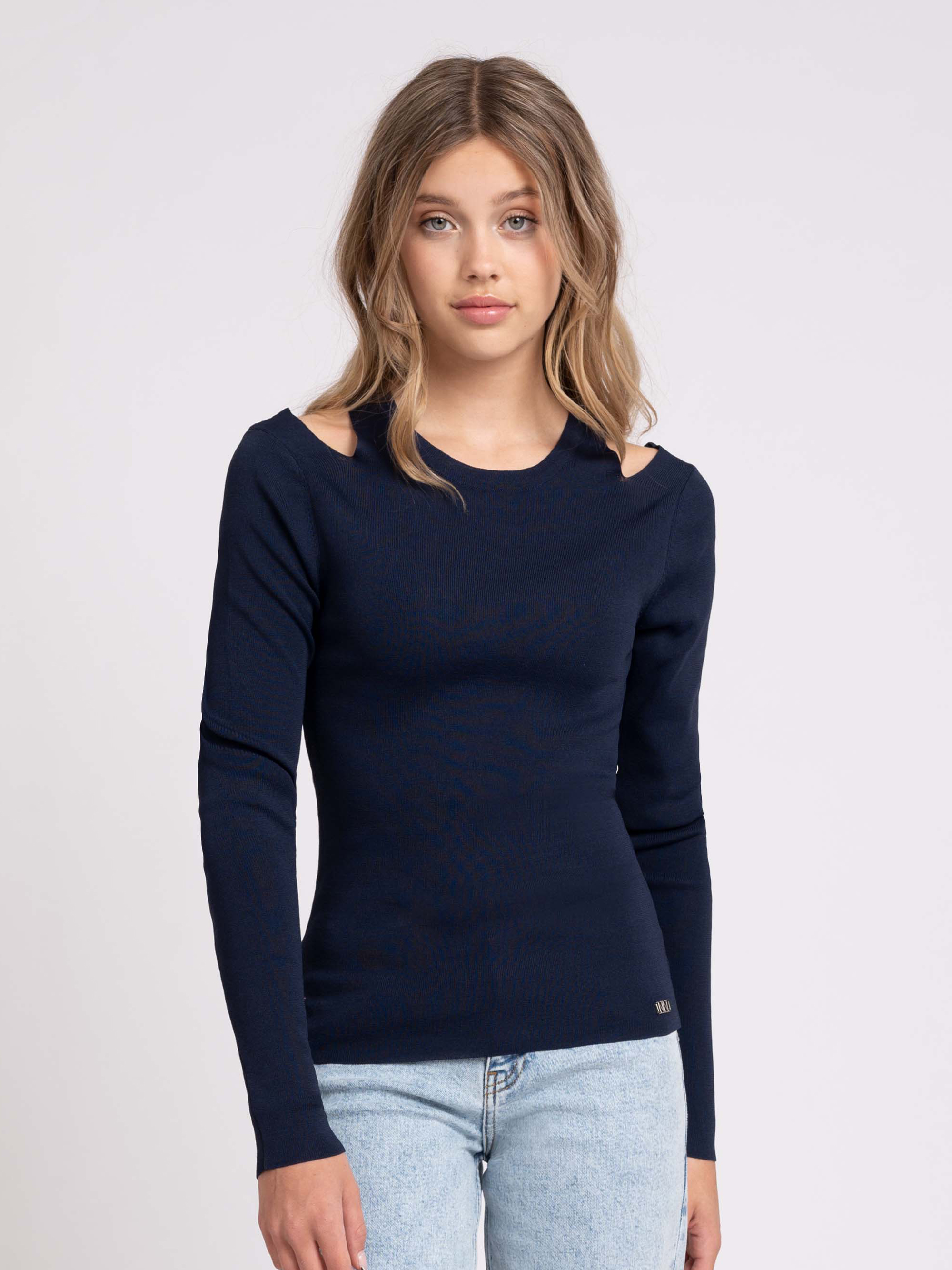 Ginny Pullover