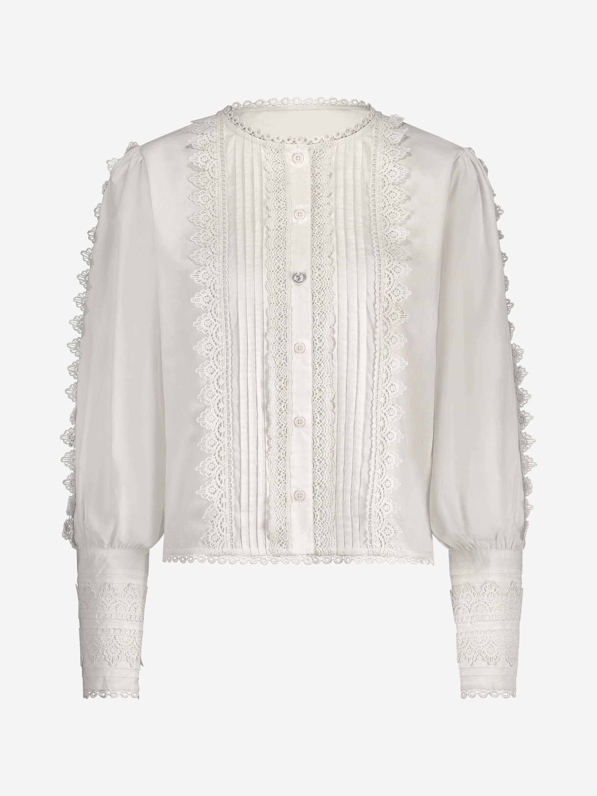 Blouse with brodery and balloon sleeves