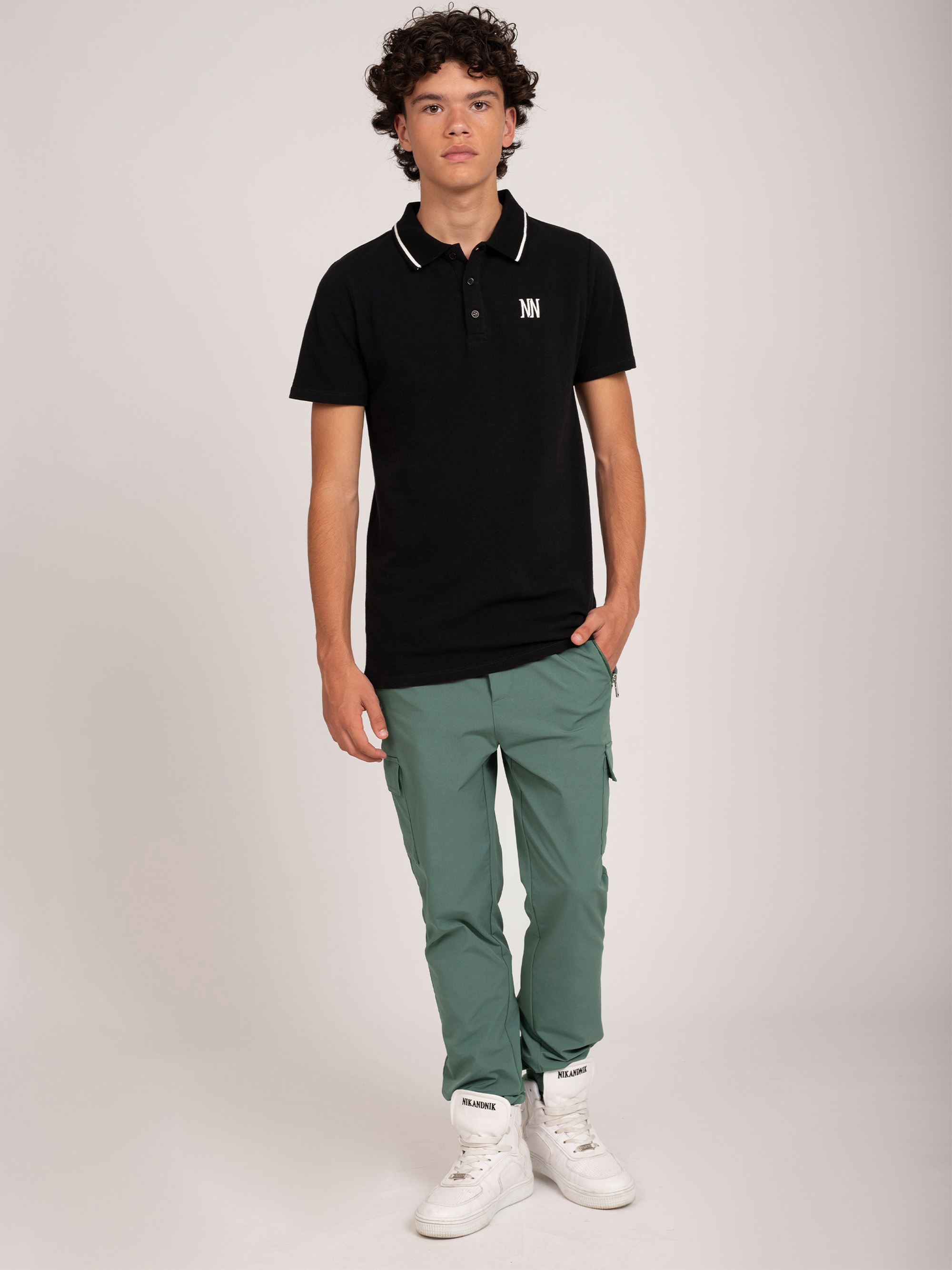 Cargo pants with elastic waist 