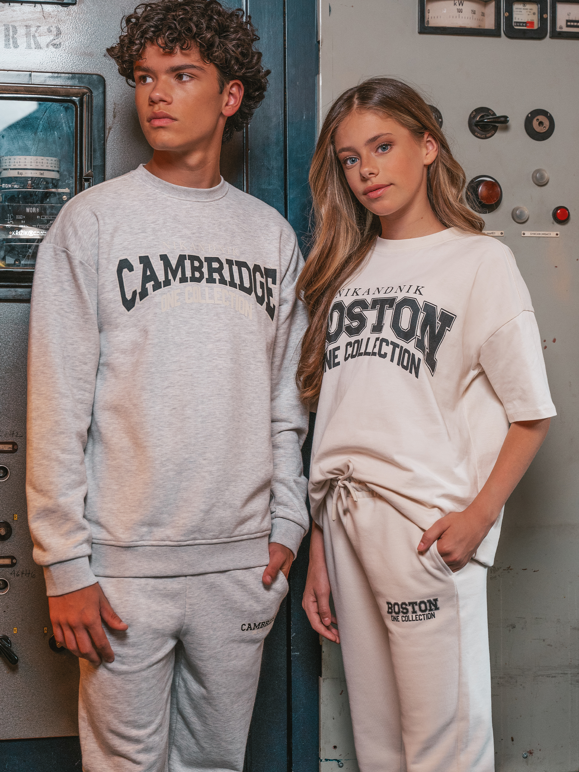 ONE Sweatpants with mid rise and cord